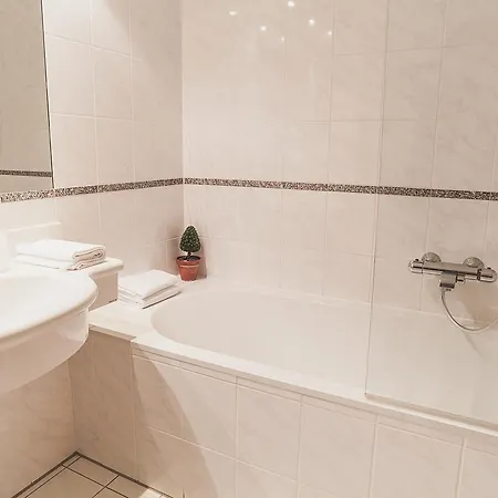 ホテル Hotel-restaurant Schwarzkopf 3*